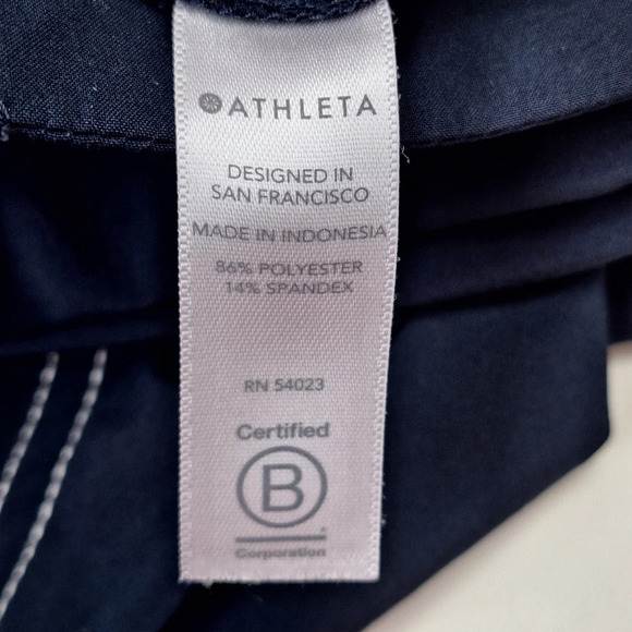 Athleta Size 4 Navy Blue Chelsea Utility Jogger Activewear Cargo Pants Pockets - Picture 14 of 15